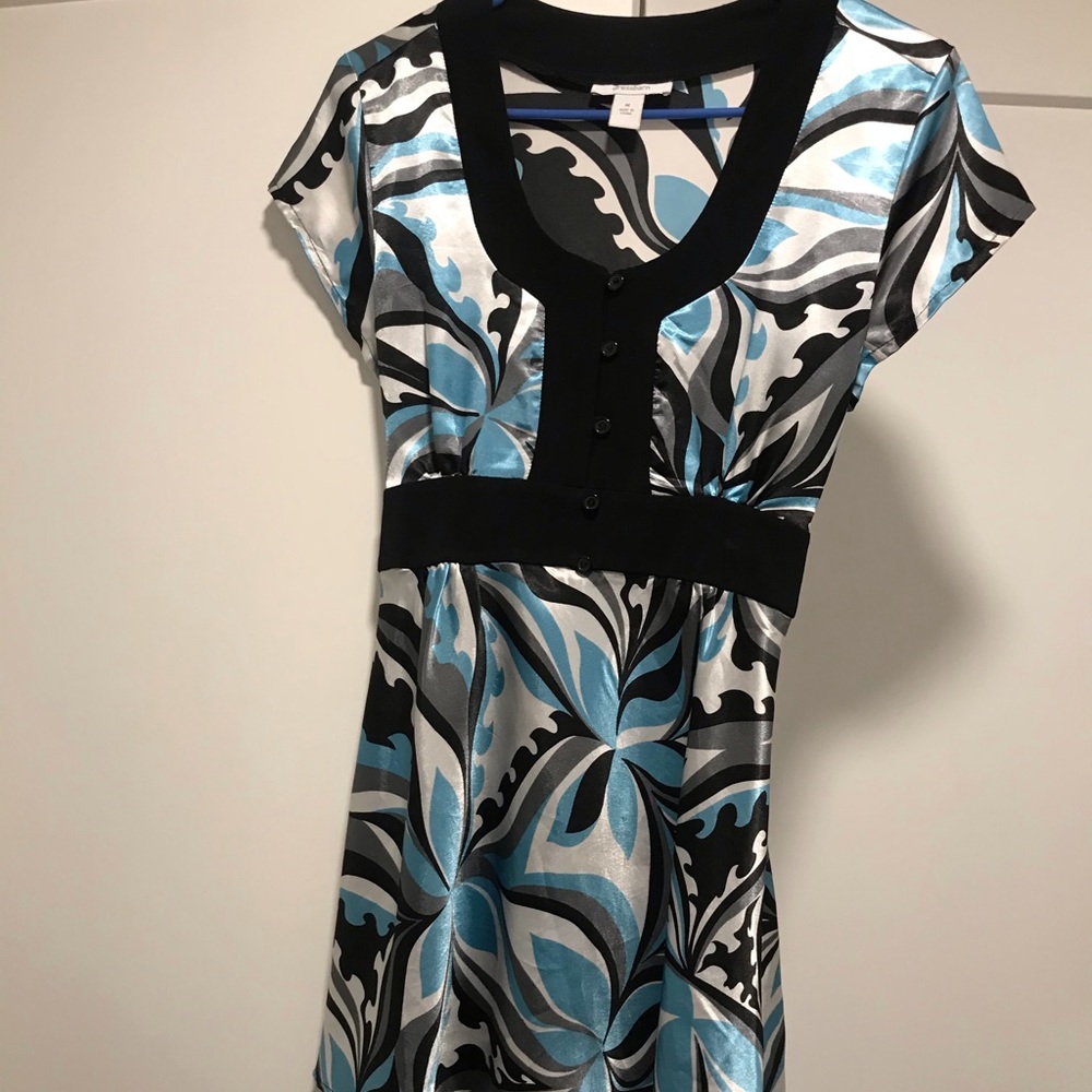 Blue/black design dress top